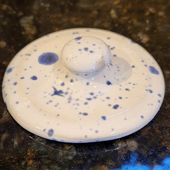 Nell Cole Graves - J.B. Cole Seagrove, NC White and Blue Sugar Bowl 1994 Age 85 - Picture 10 of 16